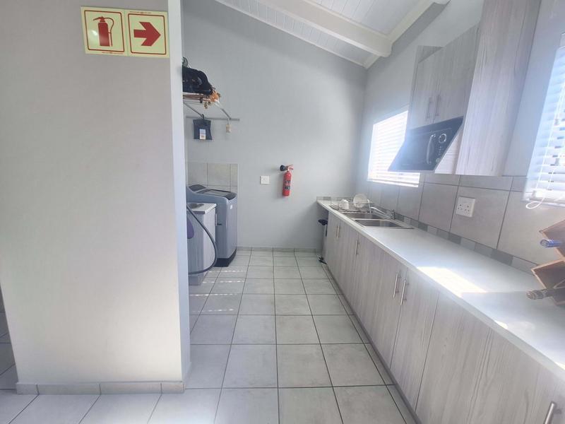 5 Bedroom Property for Sale in Seemeeu Park Western Cape
